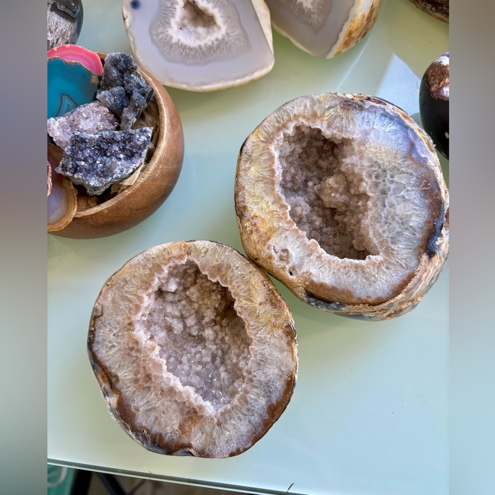 Agate Geode from Brazil - Picture 9 of 10